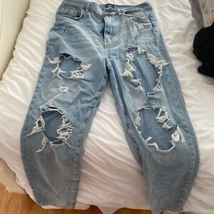 BDG Mom high rise jeans size 30